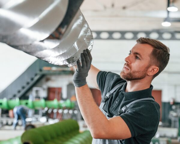 Optimización de la Cadena de Suministro para Bienes de Consumo Gamma